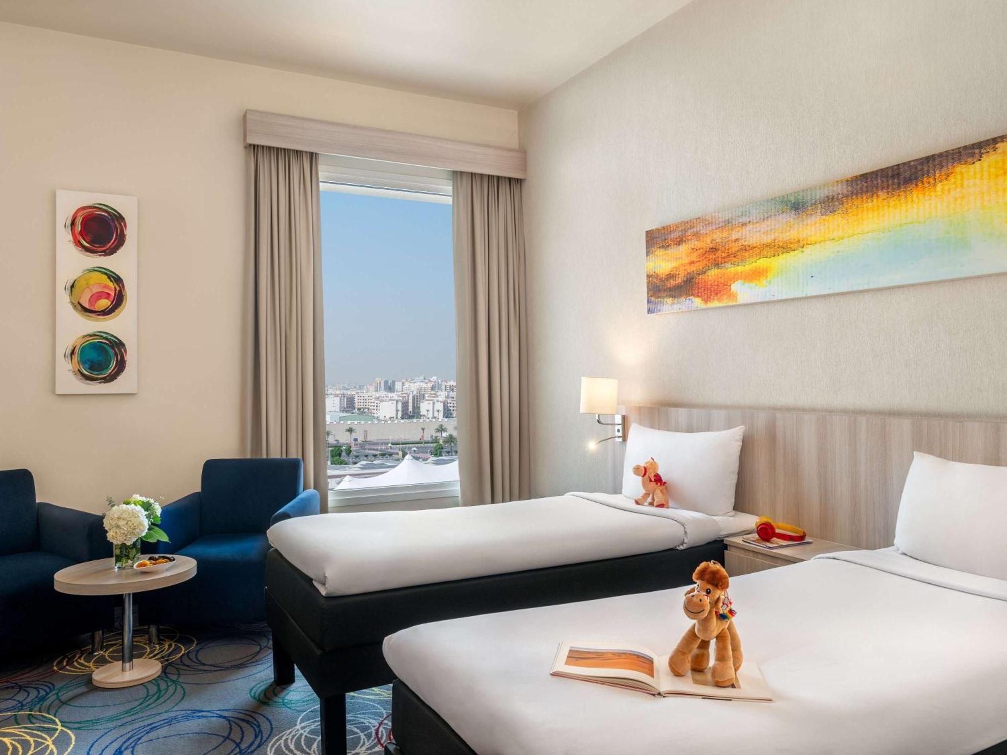 Ibis Styles Dragon Mart