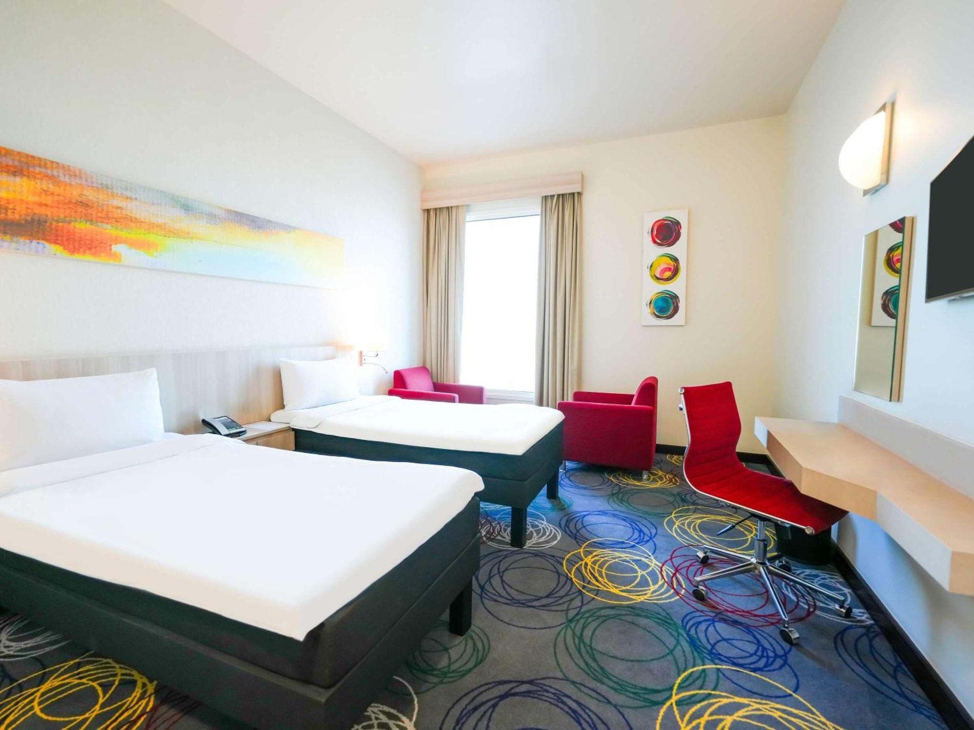 Ibis Styles Dragon Mart Hotel Dubaï