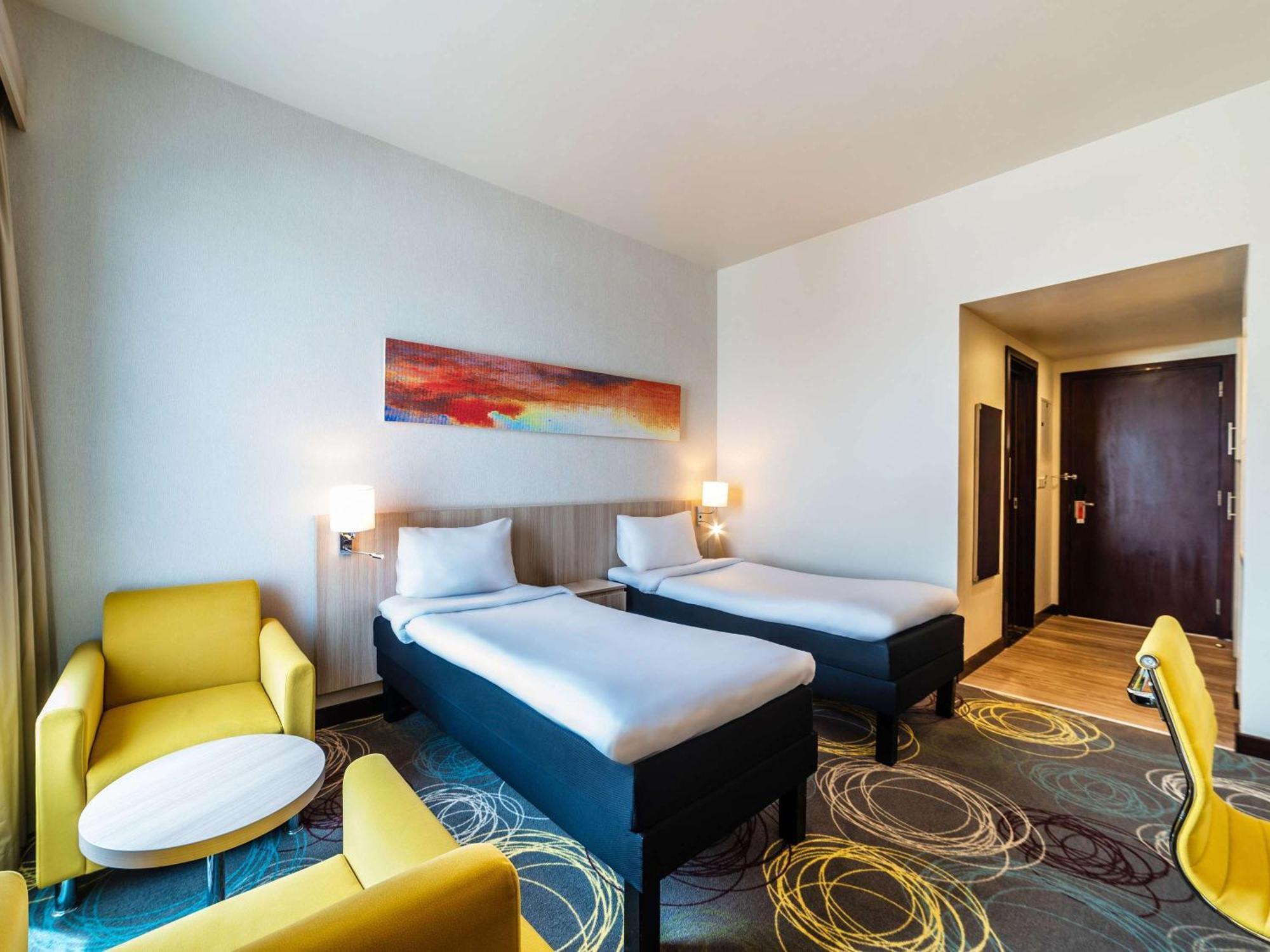Hotel Ibis Styles Dragon Mart